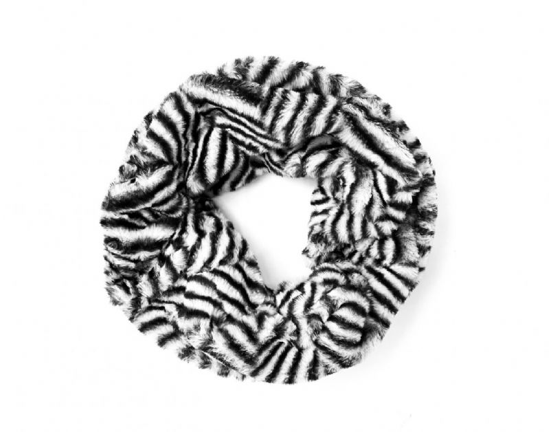 COLLO DONNA LE KIKKE PELO RIGATO