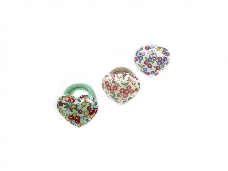 POLSINO CON CUORE PVC FIORATO